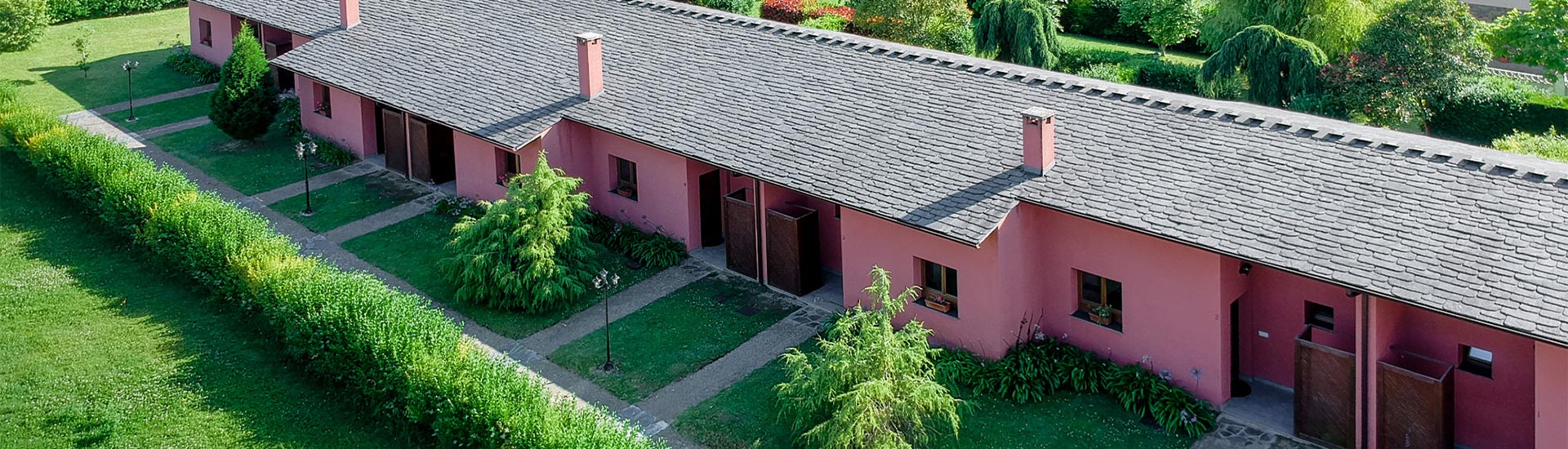 Apartamentos Rurales El Guindal en Serantes - Tapia de ...